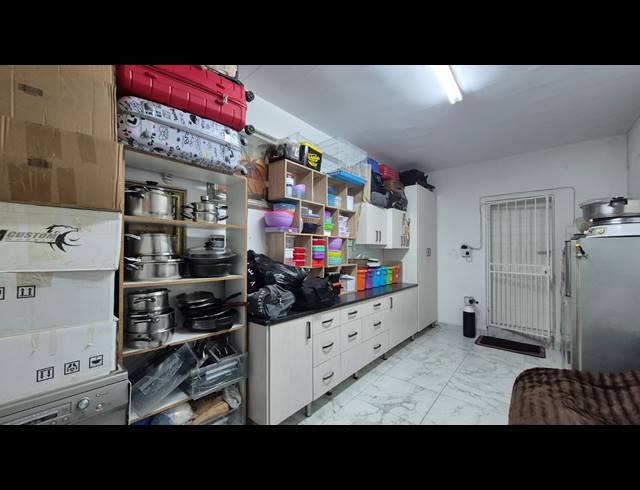3 BEDROOM TOWNHOUSE TO LET IN BRACKENDOWNS